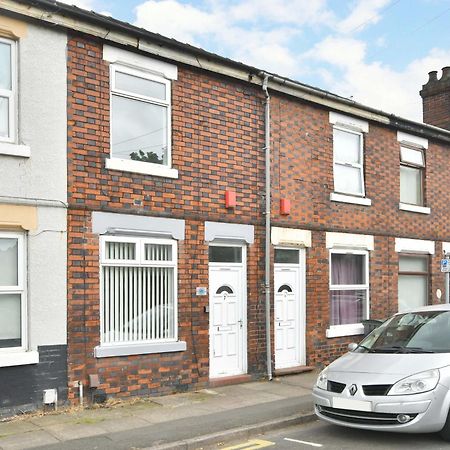 Boothen House By Yourstays Stoke-on-Trent ภายนอก รูปภาพ