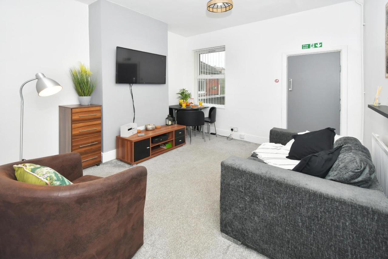Boothen House By Yourstays Stoke-on-Trent ภายนอก รูปภาพ