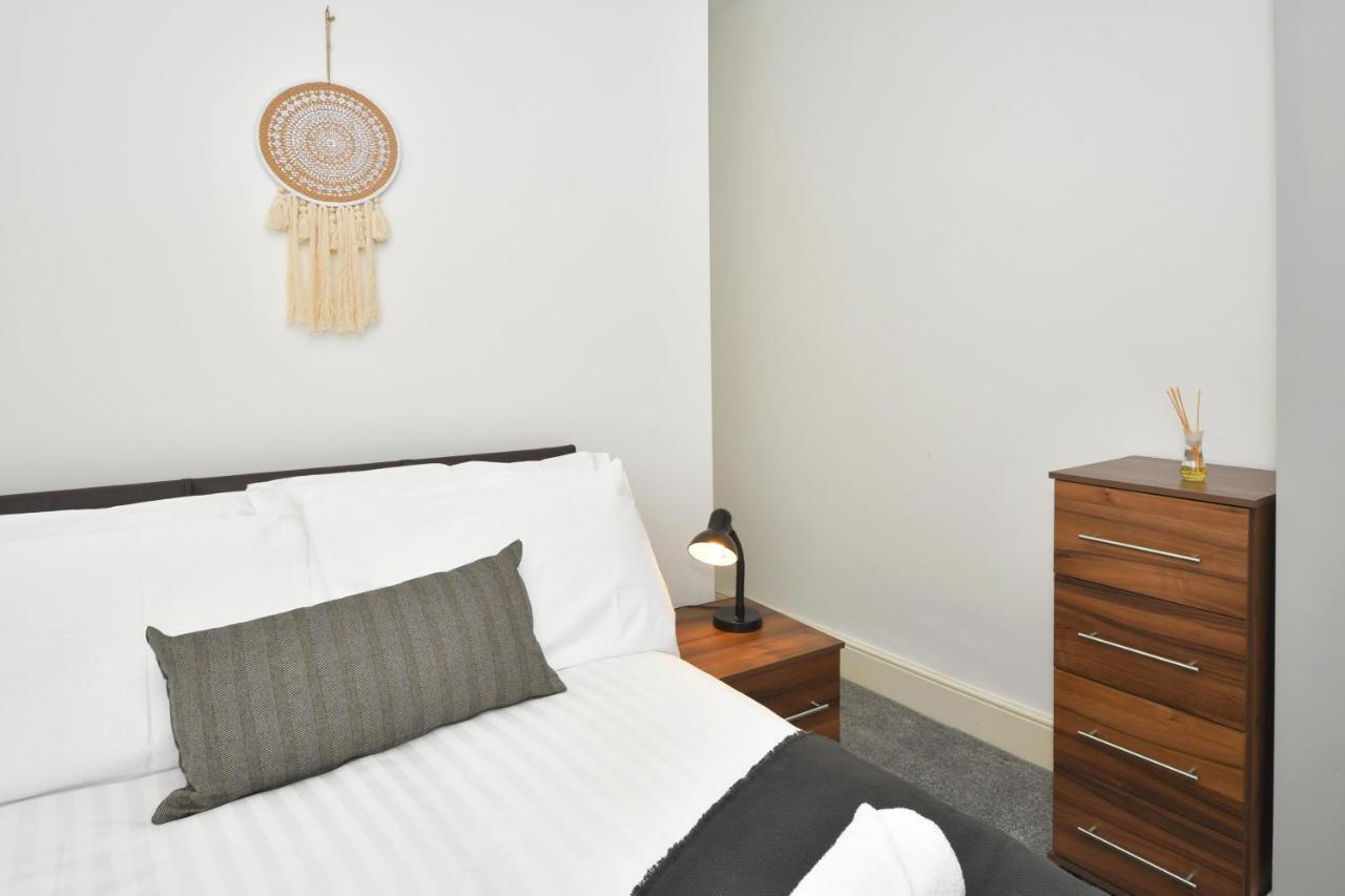 Boothen House By Yourstays Stoke-on-Trent ภายนอก รูปภาพ